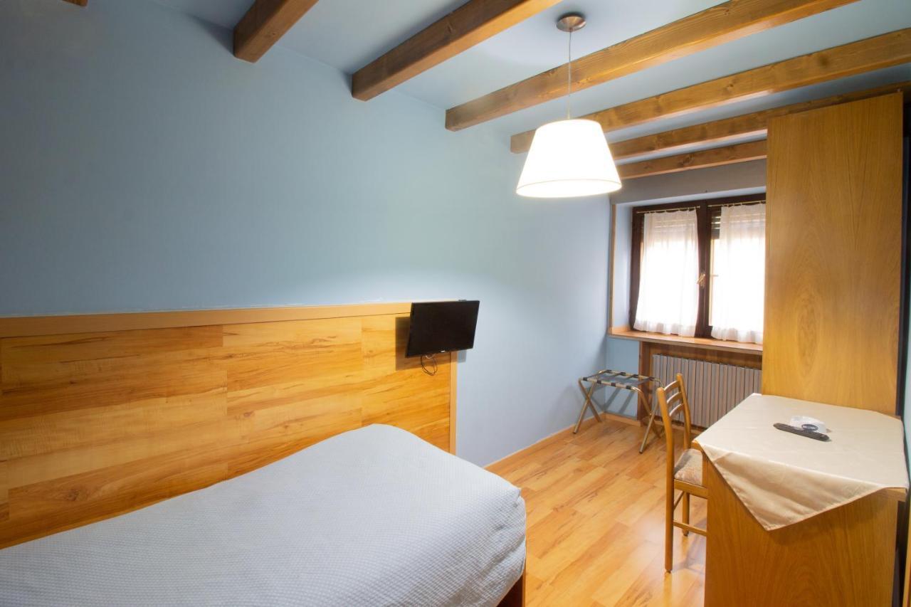 Albergo Speranza 아지아고 외부 사진