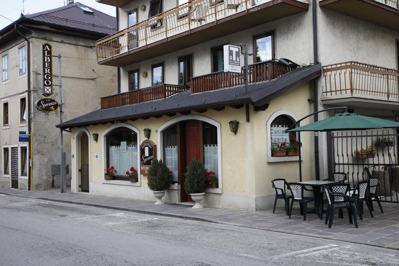 Albergo Speranza 아지아고 외부 사진