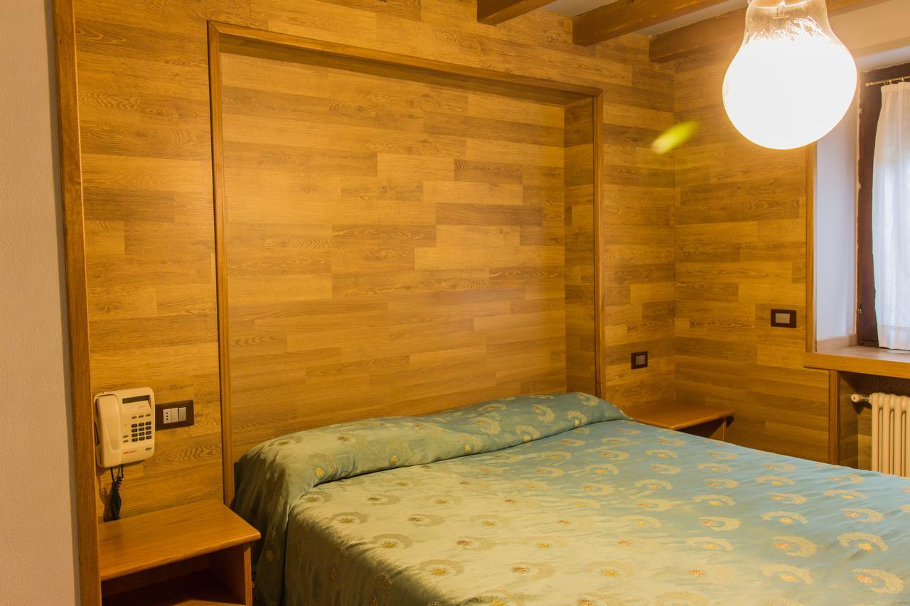 Albergo Speranza 아지아고 외부 사진